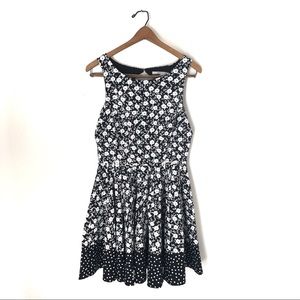 Lauren Conrad Black and White Floral Dress Size 8